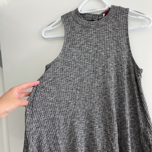 Hollister Gray Ribbed Tank - Picture 4 of 8